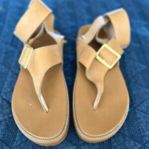 SOREL Roaming T-Strap Sandals |  Camel Brown  |  Travel-ready & Outfit Approved